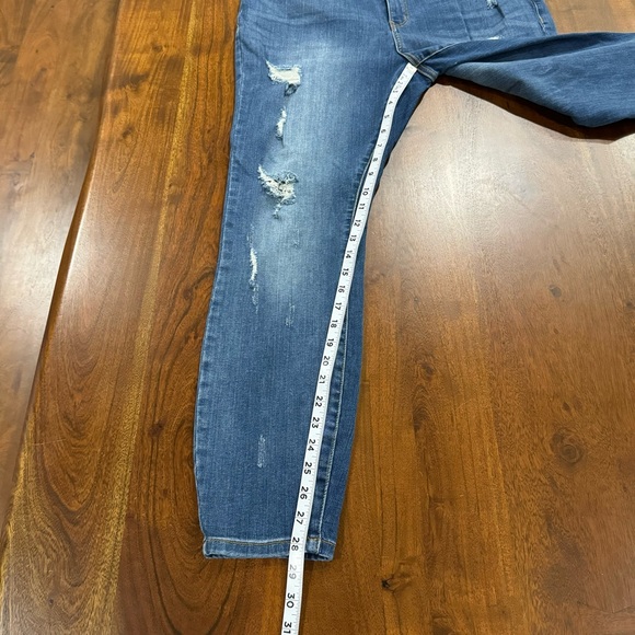 Judy Blue Skinny Fit Distressed Jeans Size 18 W - Picture 7 of 8